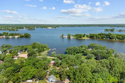 28553 W Treetop Road, Ingleside, IL 60041 - Photo 3