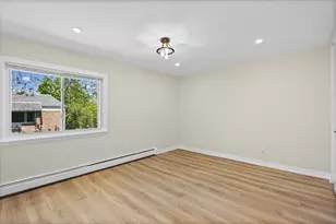 10381 Dearlove Rd, Glenview, IL 60025 - Photo 11