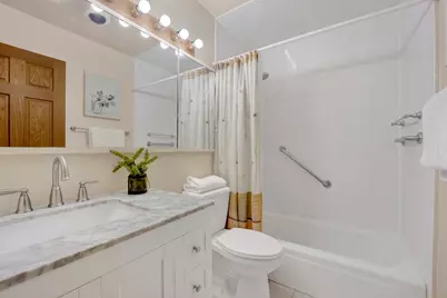 1850 N Clark Street #703, Chicago, IL 60614 - Photo 13
