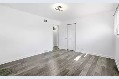 8525 Blue Ridge Avenue, Hickory Hills, IL 60457 - Photo 17