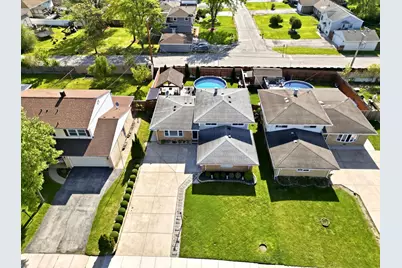 8525 Blue Ridge Avenue, Hickory Hills, IL 60457 - Photo 29