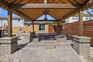 8525 Blueridge Ave, Hickory Hills, IL 60457 - Photo 25