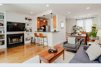 1504 W Pearson Street, Chicago, IL 60642 - Photo 3