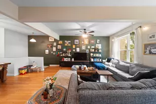 1319 W Fargo Ave, Chicago, IL 60626 - Photo 7
