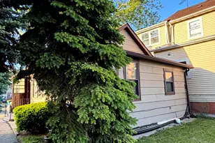 209 Ohio St, Joliet, IL 60432 - Photo 3