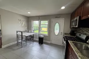 17501 Winston Dr, Country Club Hills, IL 60478 - Photo 7