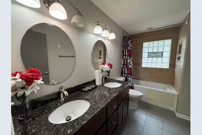 17501 Winston Drive, Country Club Hills, IL 60478 - Photo 9