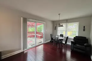 17501 Winston Dr, Country Club Hills, IL 60478 - Photo 5