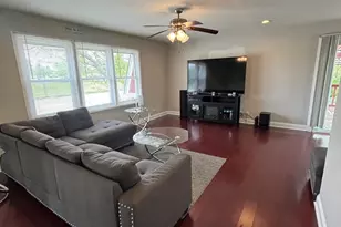 17501 Winston Dr, Country Club Hills, IL 60478 - Photo 3