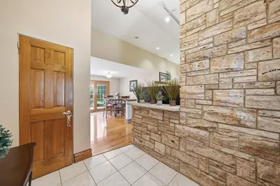 20W545 Moreland Avenue, Addison, IL 60101 - Photo 3