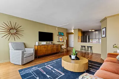 525 W Hawthorne Place #2407, Chicago, IL 60657 - Photo 15