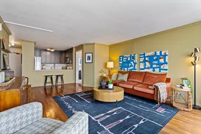 525 W Hawthorne Place #2407, Chicago, IL 60657 - Photo 13
