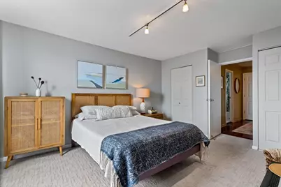 525 W Hawthorne Place #2407, Chicago, IL 60657 - Photo 19