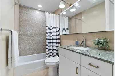 2740 N Janssen Avenue, Chicago, IL 60614 - Photo 19