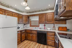 12134 Ann St, Blue Island, IL 60406 - Photo 7