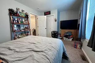 1012 W 4th St, Sterling, IL 61081 - Photo 9