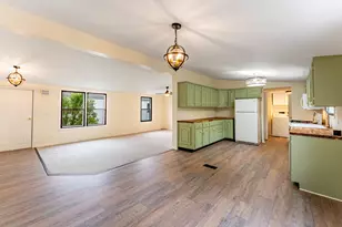 25 Cedar Ln, Sandwich, IL 60548 - Photo 3