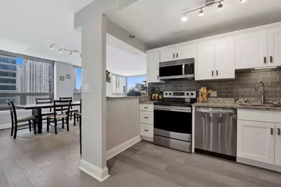 440 N Wabash Avenue #3108, Chicago, IL 60611 - Photo 9