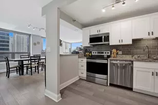 440 N Wabash Ave, Chicago, IL 60611 - Photo 9