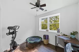 2501 W Bryn Mawr Ave, Chicago, IL 60659 - Photo 9