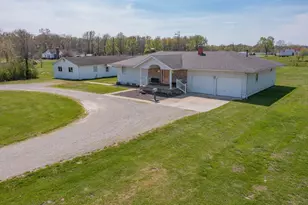 2705 S Broadway Ave, Salem, IL 62881 - Photo 55
