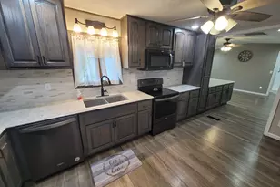 2705 S Broadway Ave, Salem, IL 62881 - Photo 15