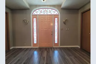 2705 S Broadway Avenue, Salem, IL 62881 - Photo 7