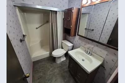 2705 S Broadway Avenue, Salem, IL 62881 - Photo 33
