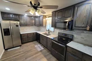 2705 S Broadway Ave, Salem, IL 62881 - Photo 13
