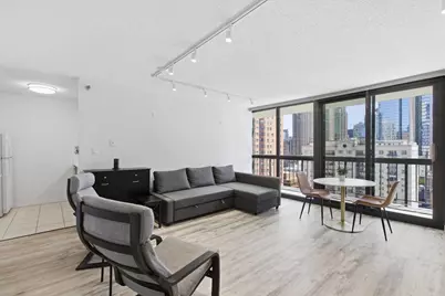 33 W Delaware Place #19E, Chicago, IL 60610 - Photo 3