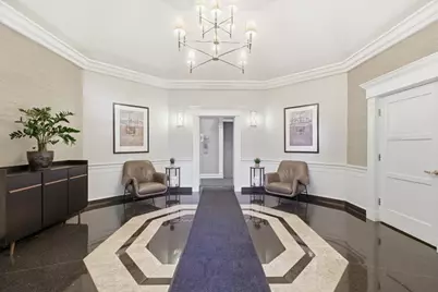 33 W Delaware Place #19E, Chicago, IL 60610 - Photo 15