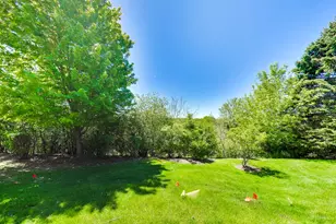 934 Viewpoint Dr, Lake in the Hills, IL 60156 - Photo 31