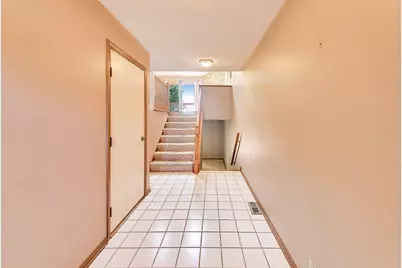 934 Viewpoint Drive, Lake in the Hills, IL 60156 - Photo 3