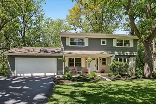 15460 W Wildwood Ct, Libertyville, IL 60048 - Photo 1