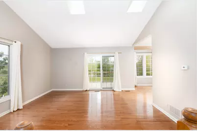 1340 Prairie View Parkway, Cary, IL 60013 - Photo 5