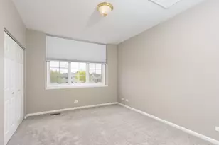 1340 Prairie View Pkwy, Cary, IL 60013 - Photo 17