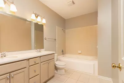 1340 Prairie View Parkway, Cary, IL 60013 - Photo 19
