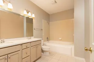 1340 Prairie View Pkwy, Cary, IL 60013 - Photo 19