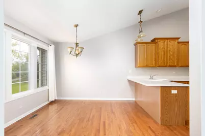 1340 Prairie View Parkway, Cary, IL 60013 - Photo 9