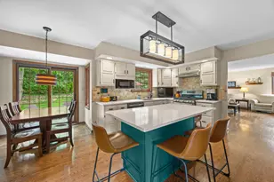 8770 Butterfield Ln, Orland Park, IL 60462 - Photo 5