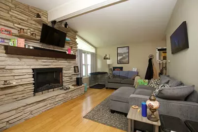 55 E Jeffrey Avenue #House, Wheeling, IL 60090 - Photo 7