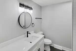 28W555 Leverenz Rd, Naperville, IL 60564 - Photo 15