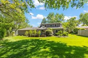 105 Thrush Ln, Naperville, IL 60540 - Photo 49