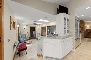 105 Thrush Ln, Naperville, IL 60540 - Photo 17