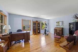 105 Thrush Ln, Naperville, IL 60540 - Photo 7