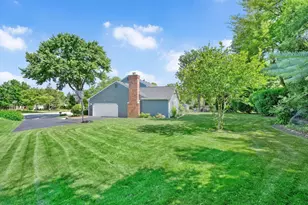 1525 Almond Ct, Downers Grove, IL 60515 - Photo 37