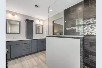 1525 Almond Court, Downers Grove, IL 60515 - Photo 23