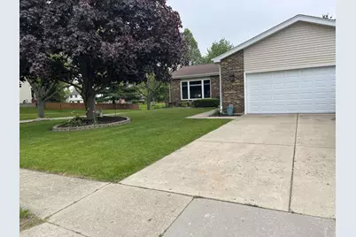 3301 W Bretons Drive, McHenry, IL 60050 - Photo 1