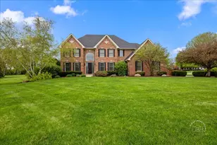38W535 Red Bay Ct, Saint Charles, IL 60175 - Photo 1