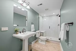 38W535 Red Bay Ct, Saint Charles, IL 60175 - Photo 23